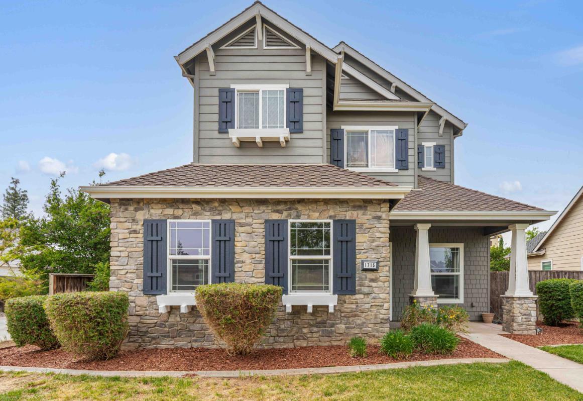 1715 Limestone Dr, Ripon, CA 95366