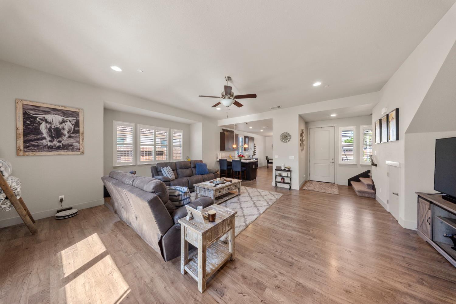 8675 Anning Ct, Hilmar, CA 95324