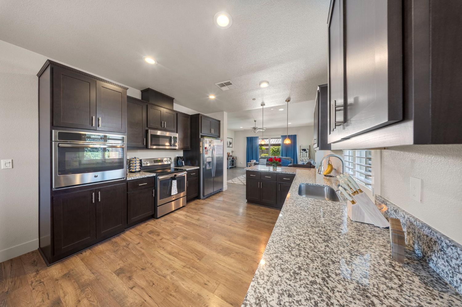 8675 Anning Ct, Hilmar, CA 95324