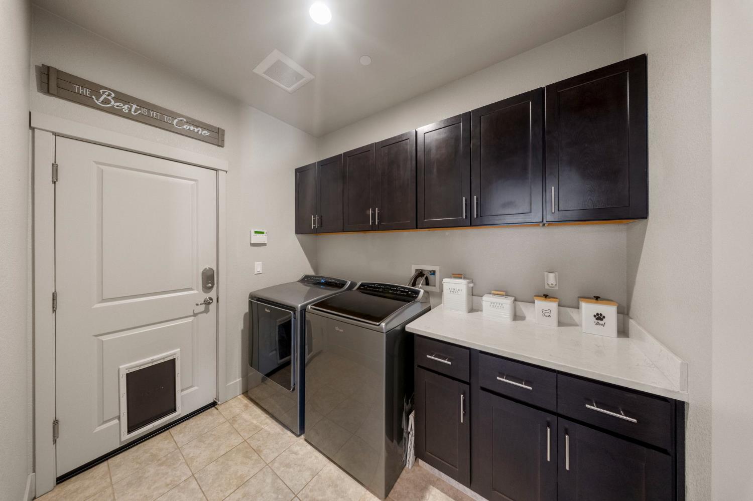 8675 Anning Ct, Hilmar, CA 95324