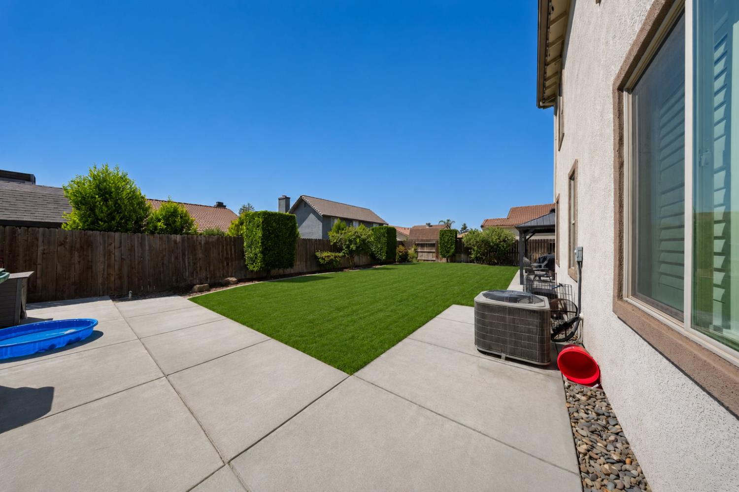 8675 Anning Ct, Hilmar, CA 95324