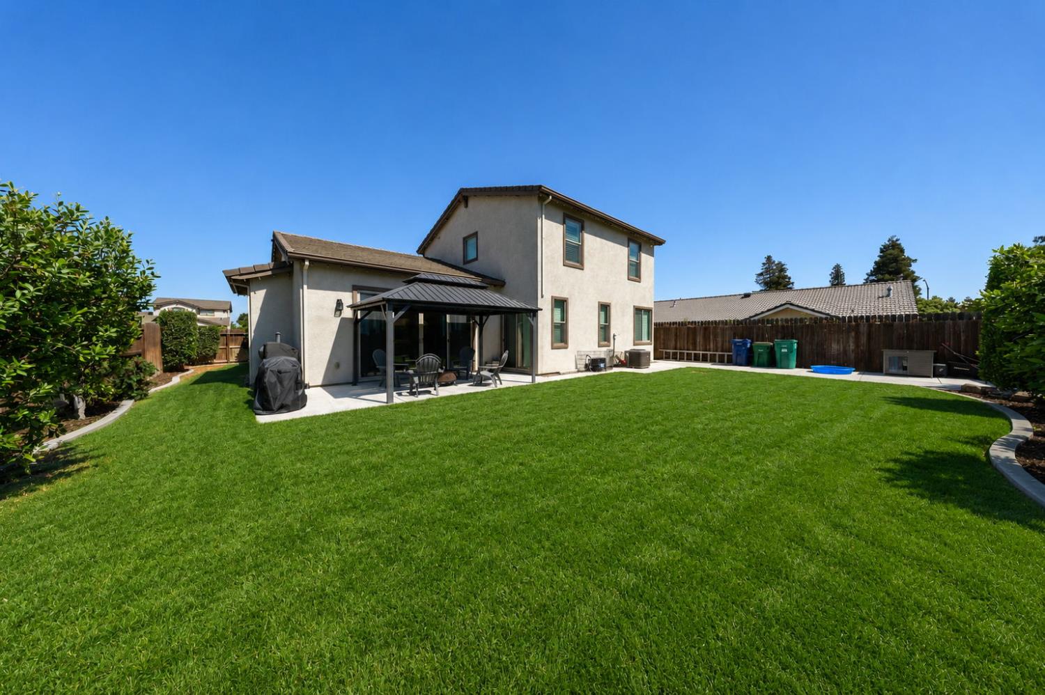 8675 Anning Ct, Hilmar, CA 95324