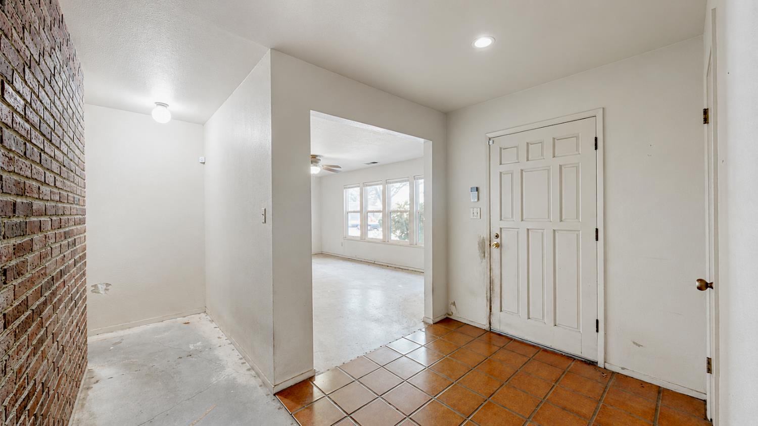 3704 Kona Oak Dr, Modesto, CA 95355