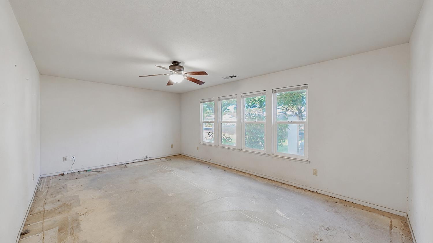 3704 Kona Oak Dr, Modesto, CA 95355