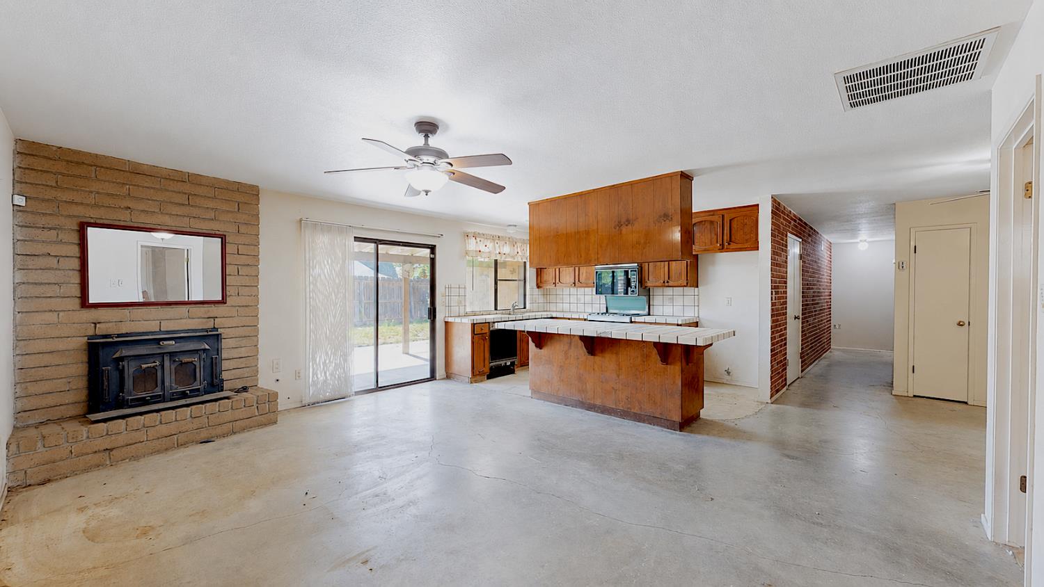 3704 Kona Oak Dr, Modesto, CA 95355