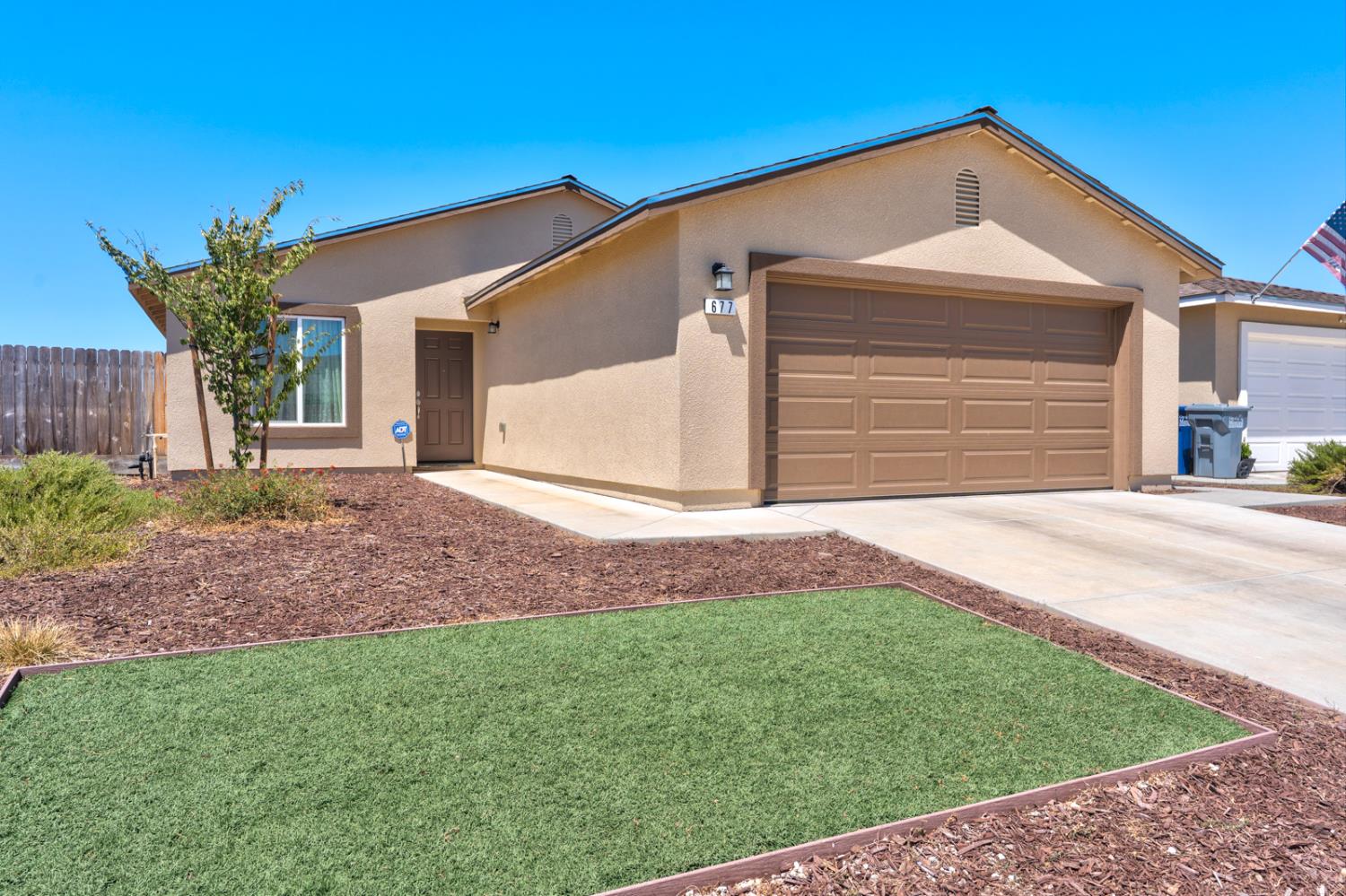 677 Mackenzie Ct, Merced, CA 95341