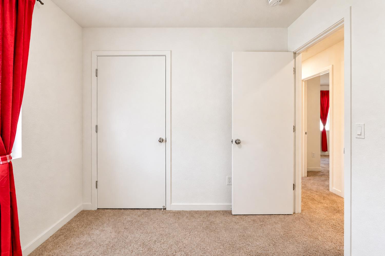 677 Mackenzie Ct, Merced, CA 95341