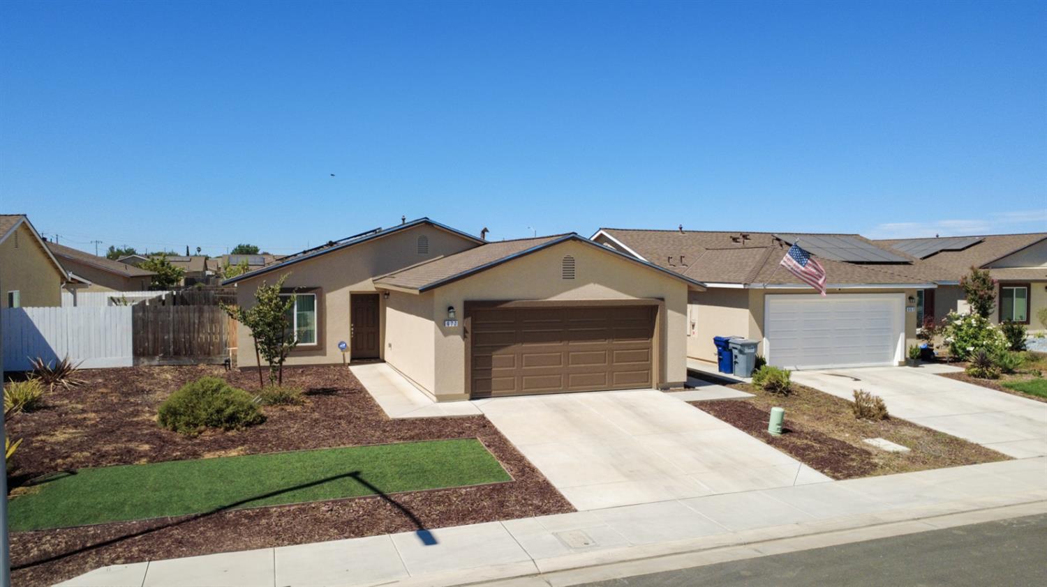 677 Mackenzie Ct, Merced, CA 95341