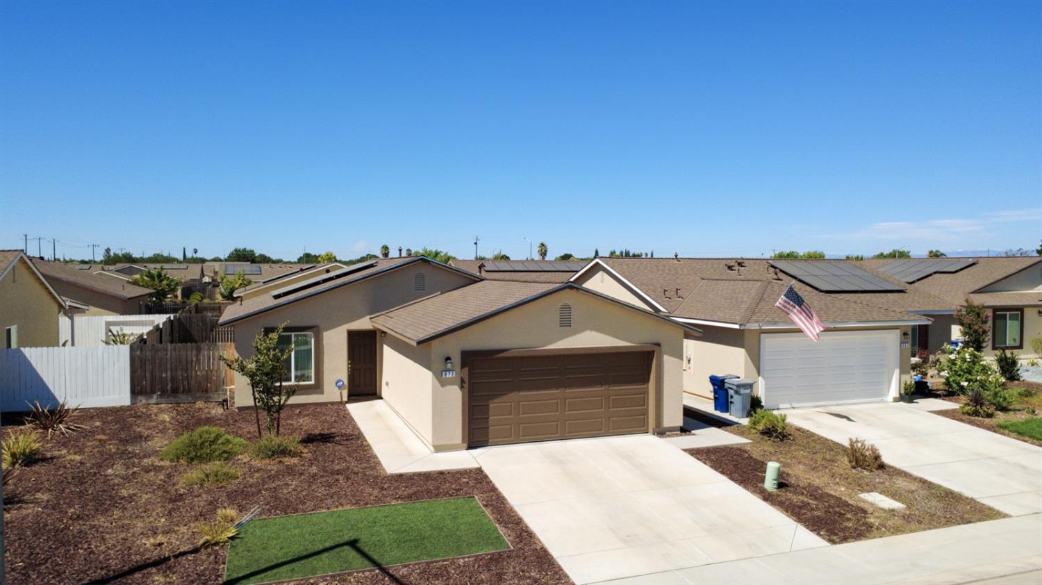 677 Mackenzie Ct, Merced, CA 95341