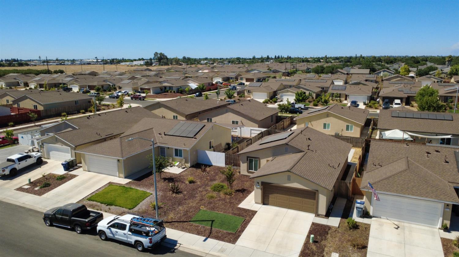 677 Mackenzie Ct, Merced, CA 95341