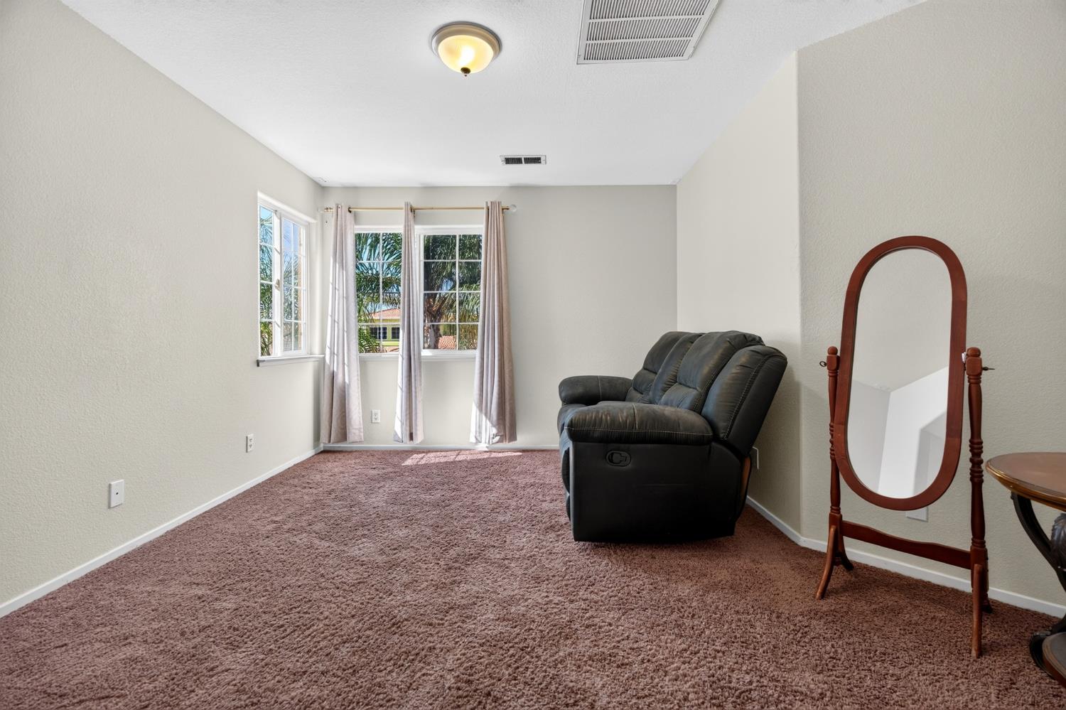 1824 Aberdeen Ct, Manteca, CA 95337