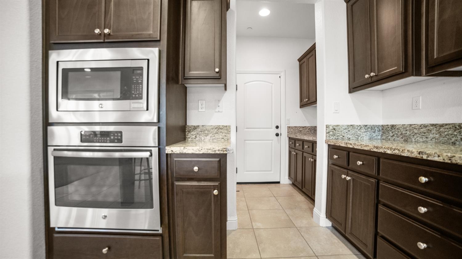 3931 Aplicella Ct, Manteca, CA 95337