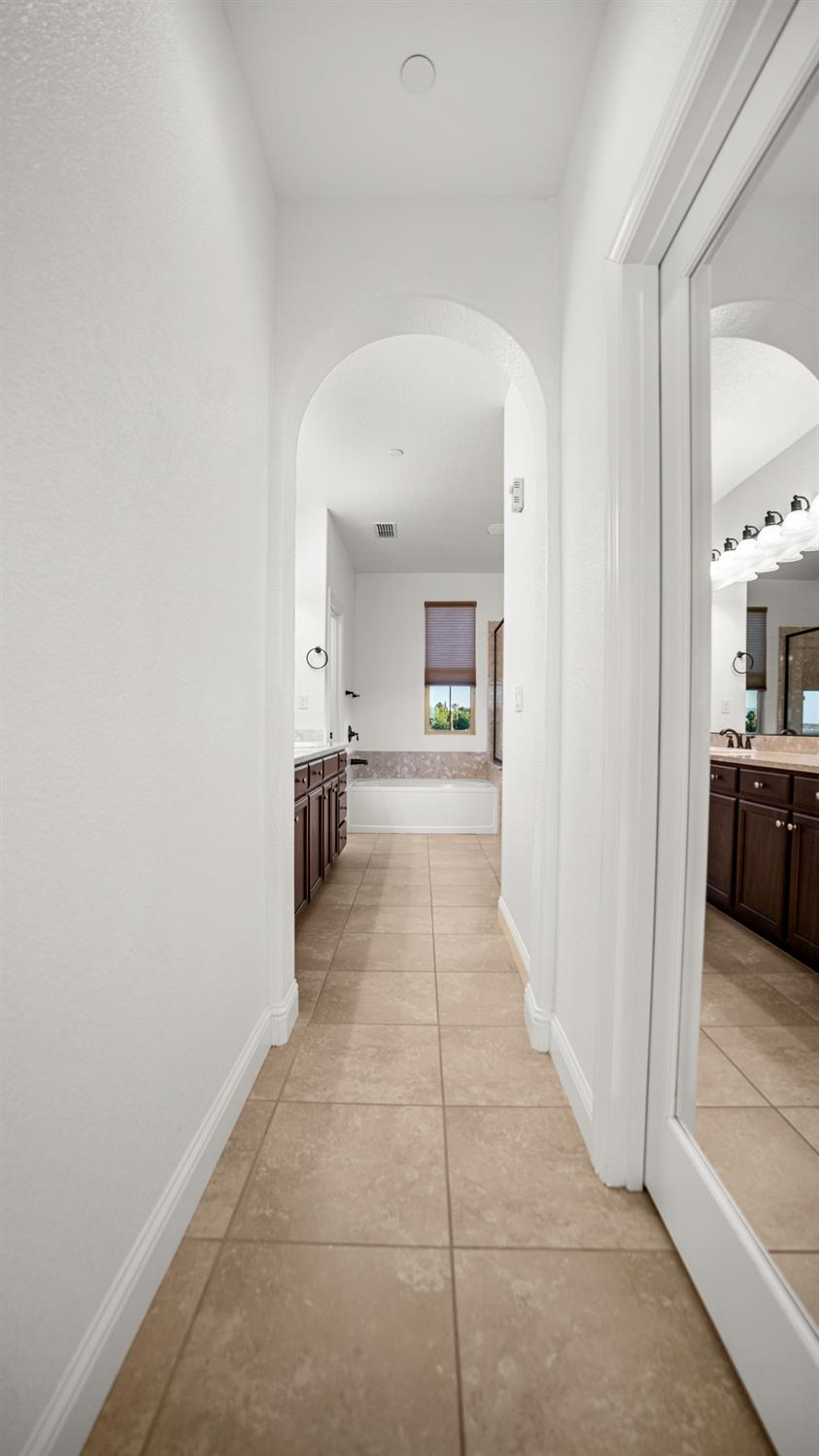 3931 Aplicella Ct, Manteca, CA 95337