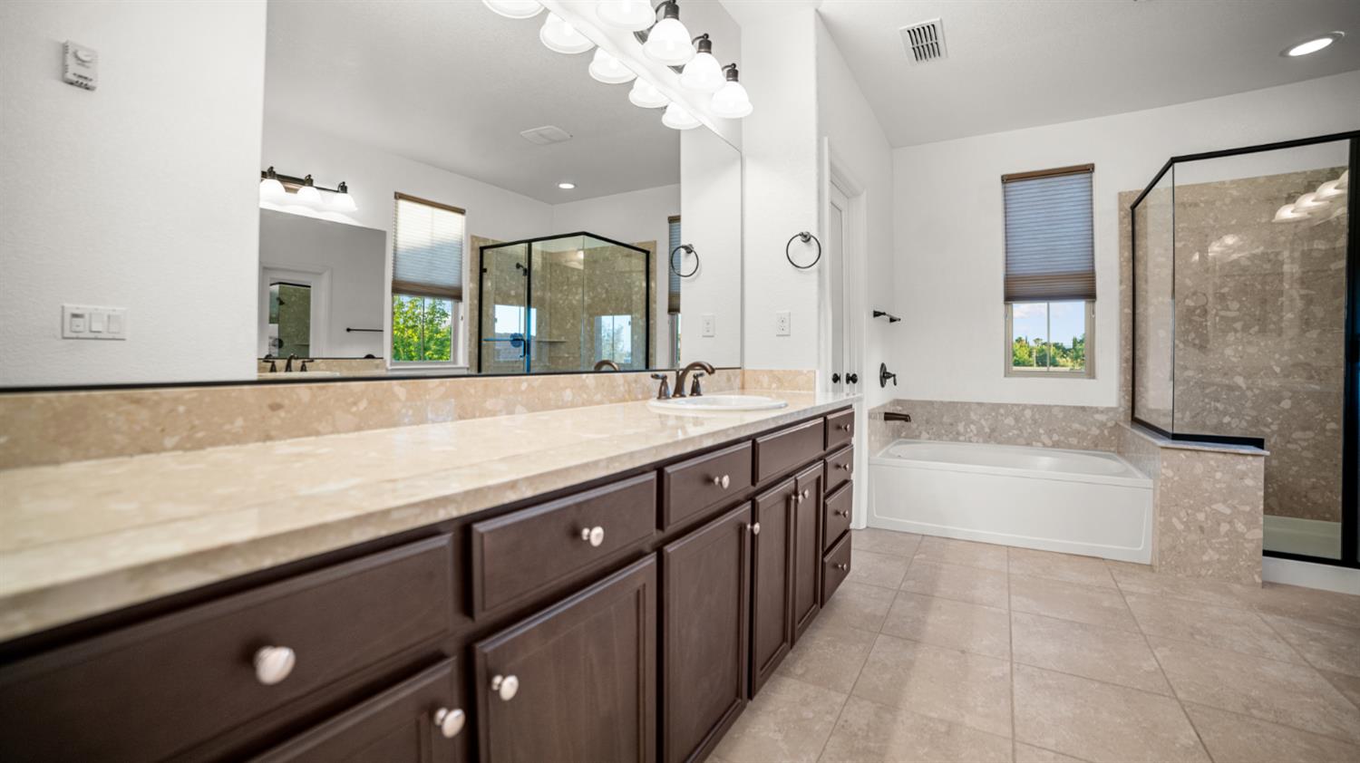 3931 Aplicella Ct, Manteca, CA 95337
