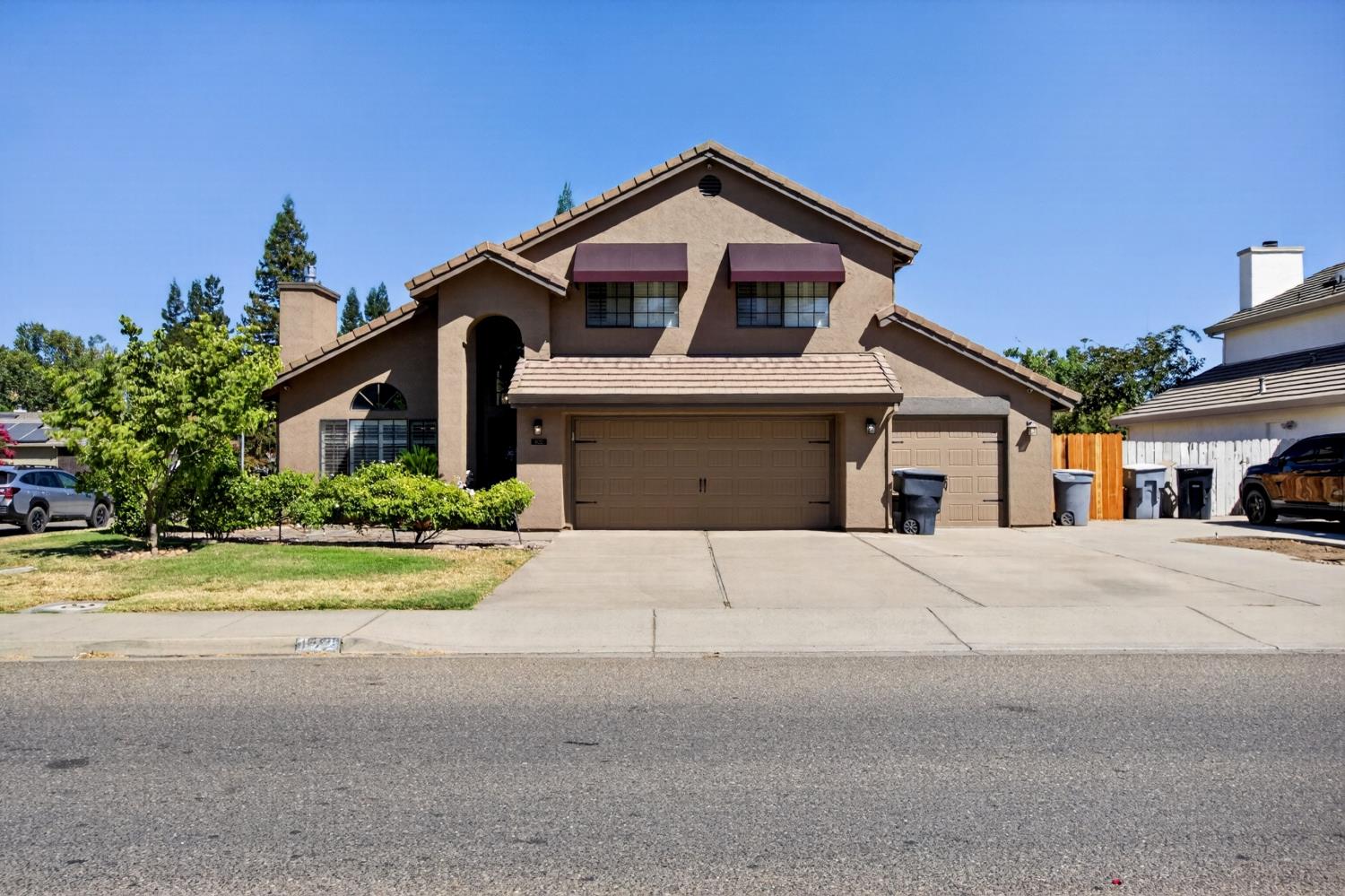 822 River Ave, Oakdale, CA 95361