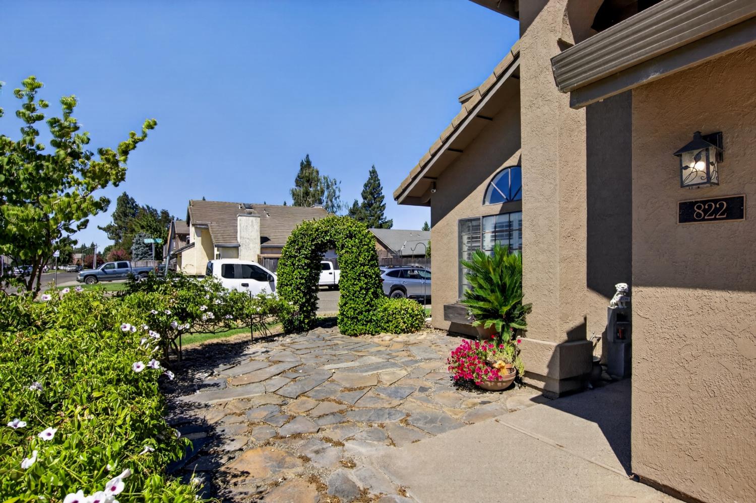 822 River Ave, Oakdale, CA 95361