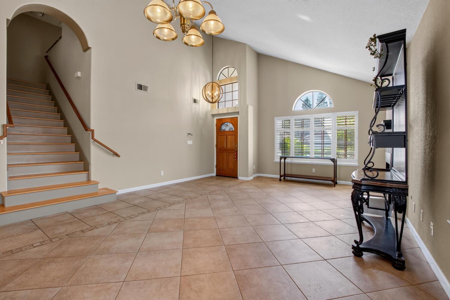 822 River Ave, Oakdale, CA 95361