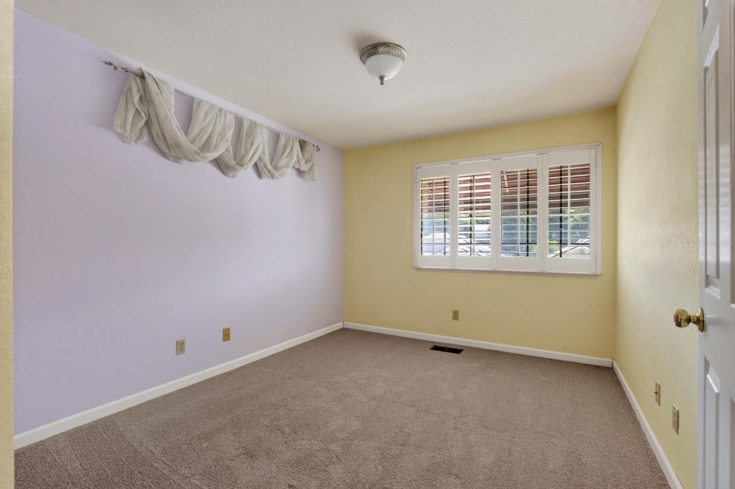 822 River Ave, Oakdale, CA 95361