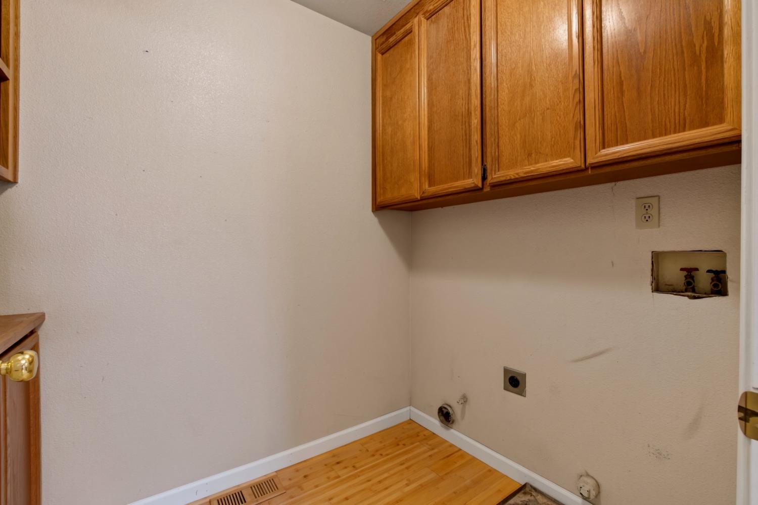 822 River Ave, Oakdale, CA 95361