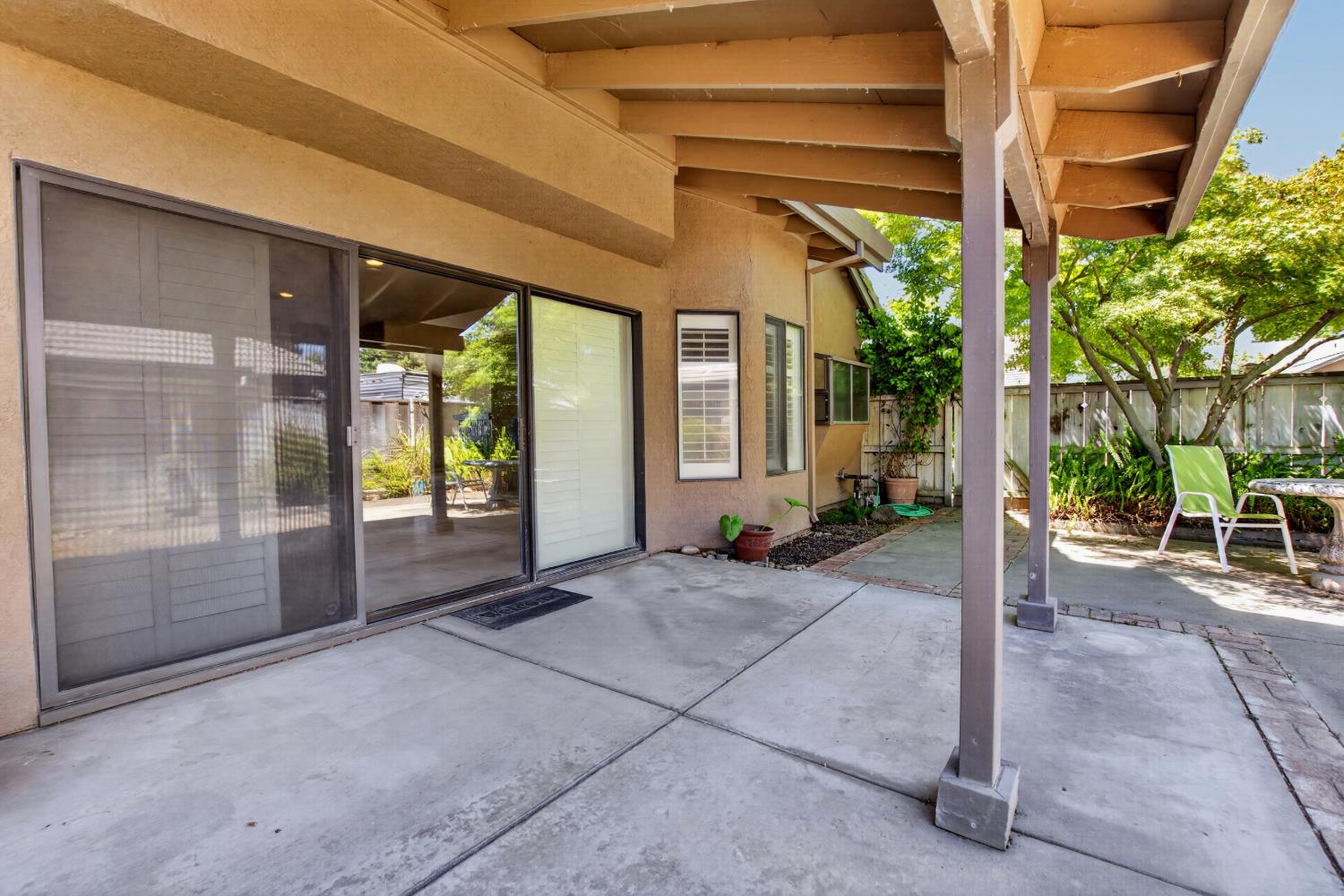 822 River Ave, Oakdale, CA 95361