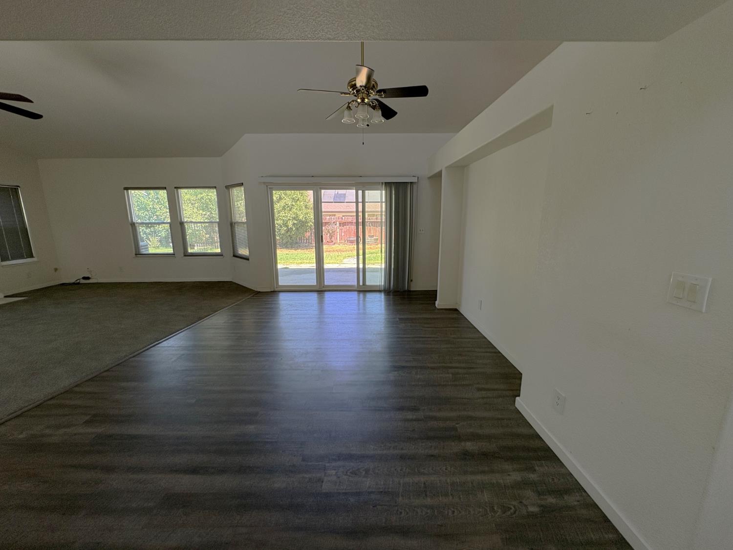 877 Mission Ridge Dr, Manteca, CA 95337
