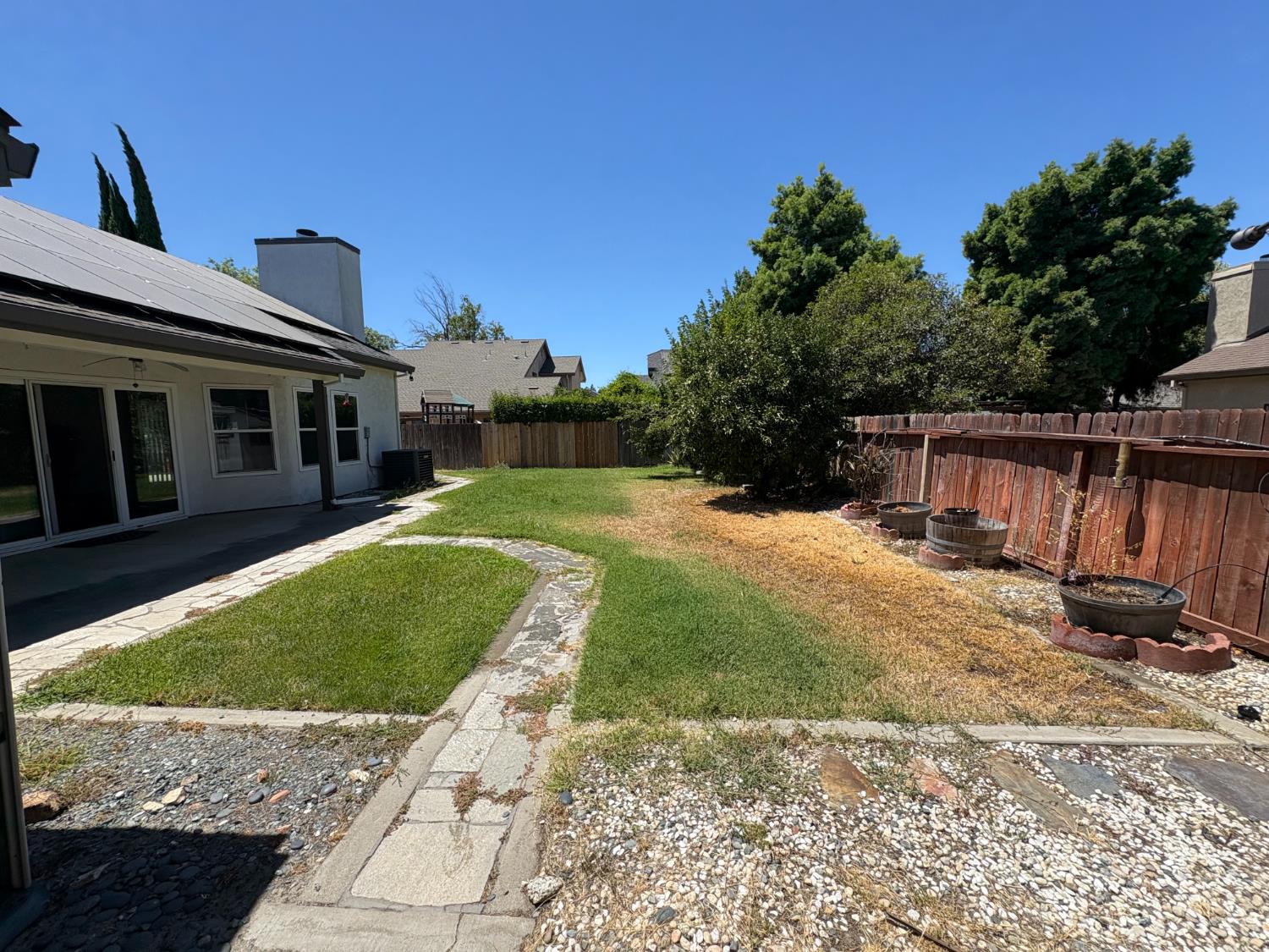 877 Mission Ridge Dr, Manteca, CA 95337