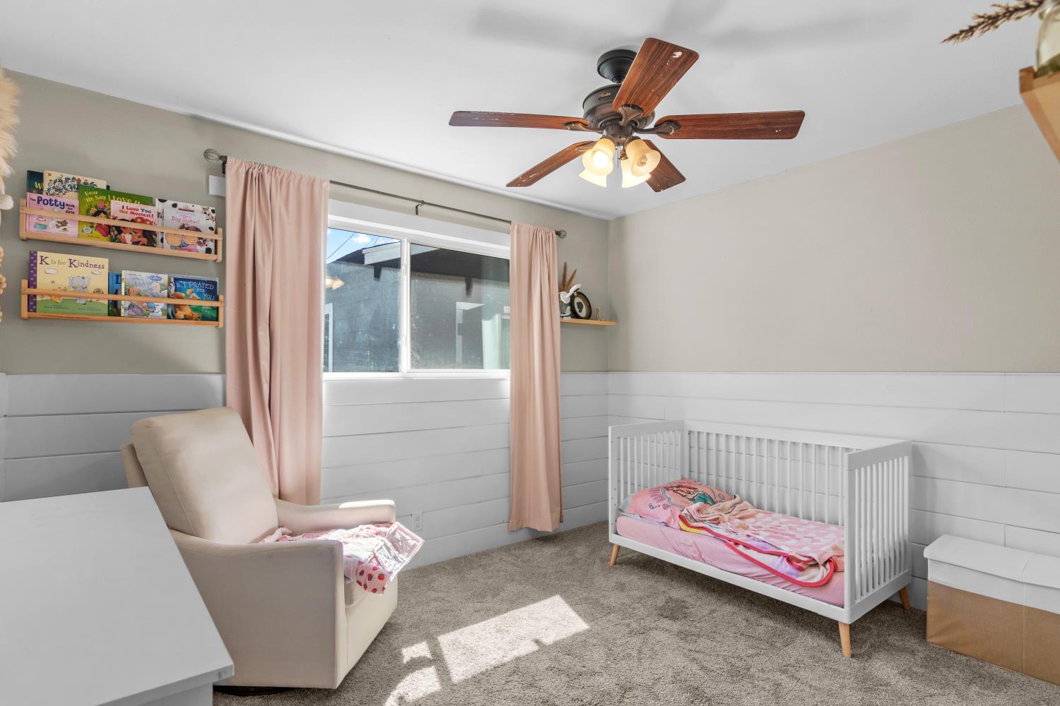 556 Del Rio Cir, Oakdale, CA 95361