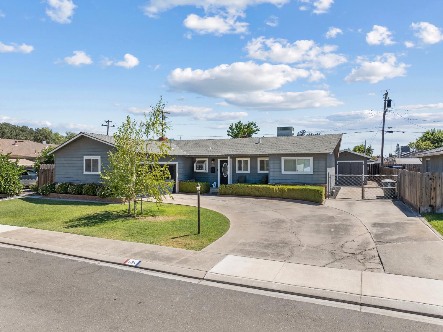 556 Del Rio Cir, Oakdale, CA 95361