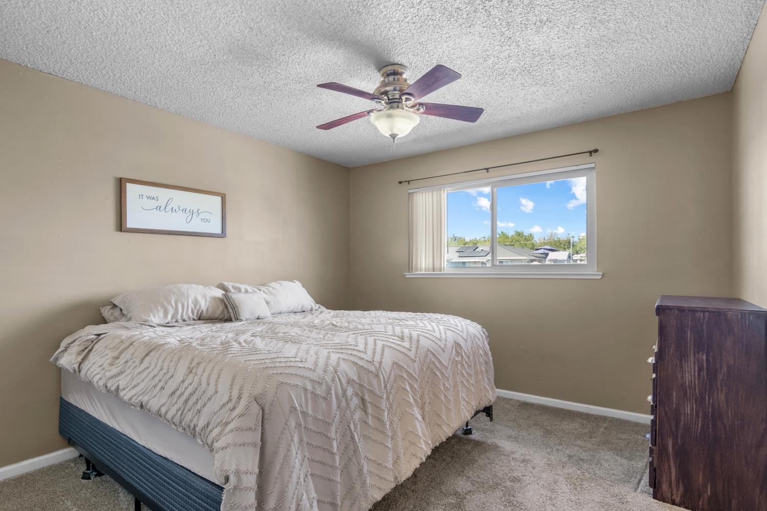 556 Del Rio Cir, Oakdale, CA 95361