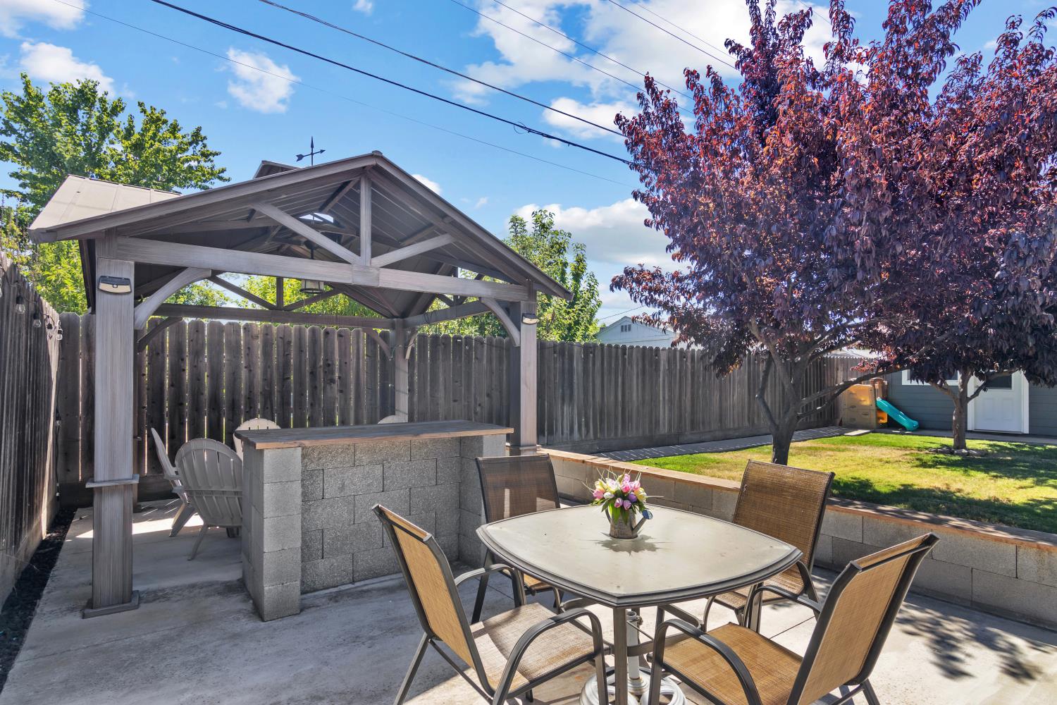 556 Del Rio Cir, Oakdale, CA 95361