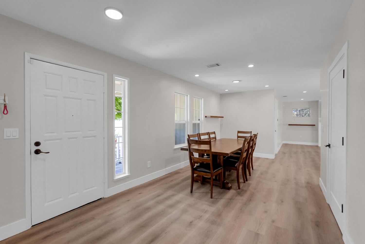 2121 Eastwood Ct, Modesto, CA 95355