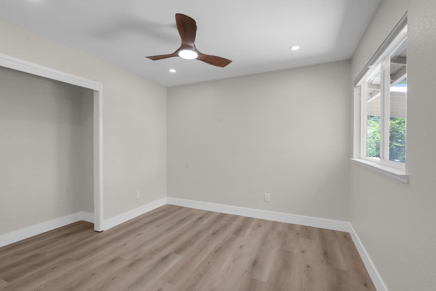 2121 Eastwood Ct, Modesto, CA 95355