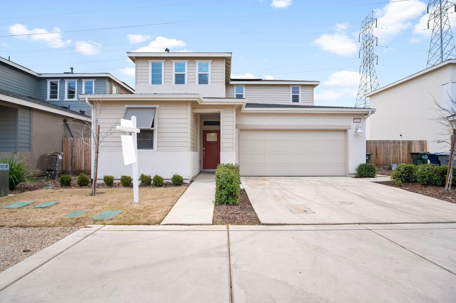2455 Explorador Dr, Merced, CA 95340