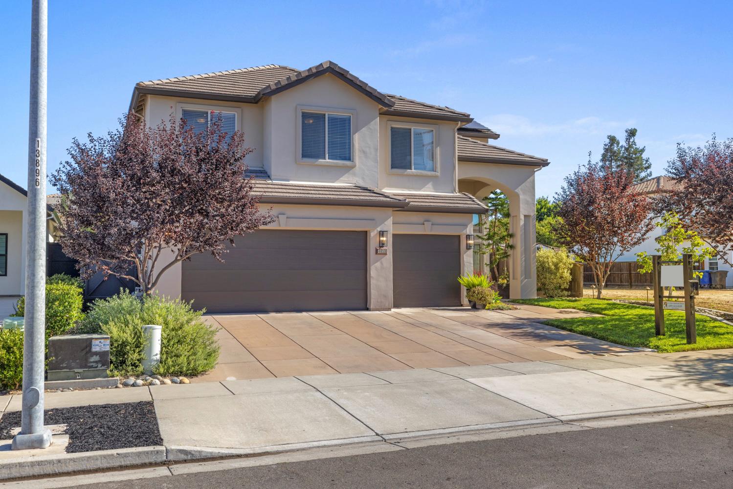 3213 Hillglen Ave, Modesto, CA 95355