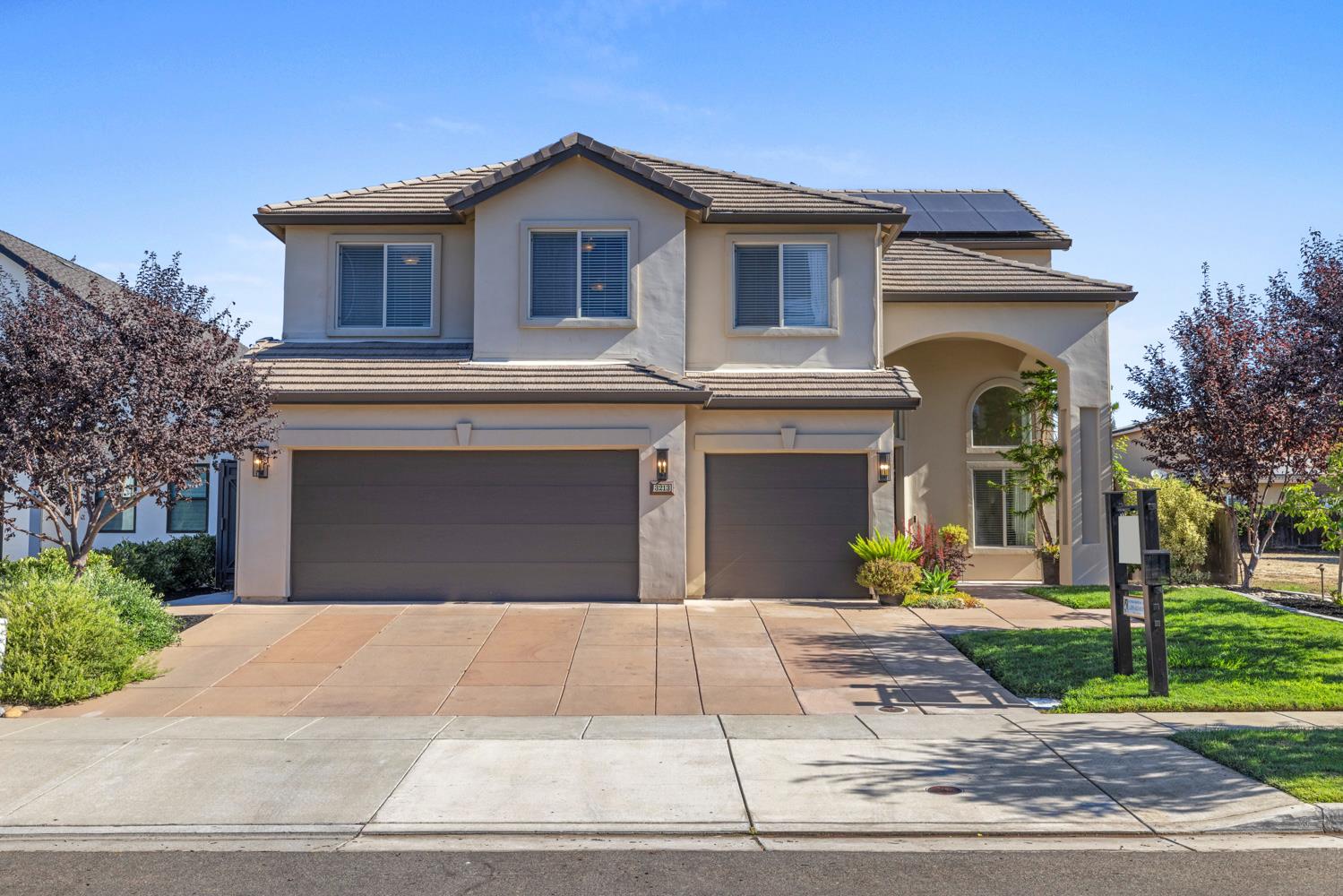 3213 Hillglen Ave, Modesto, CA 95355