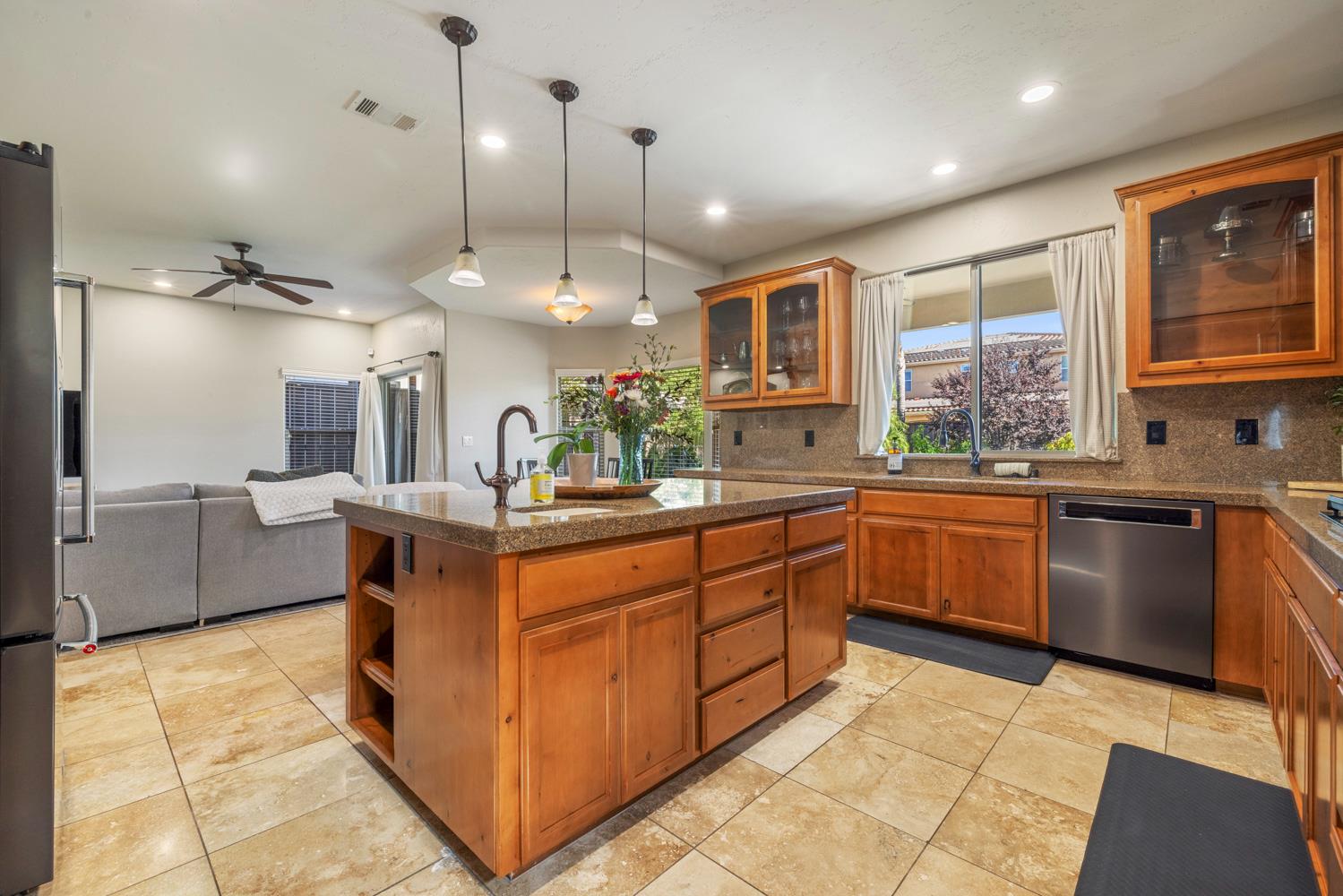 3213 Hillglen Ave, Modesto, CA 95355