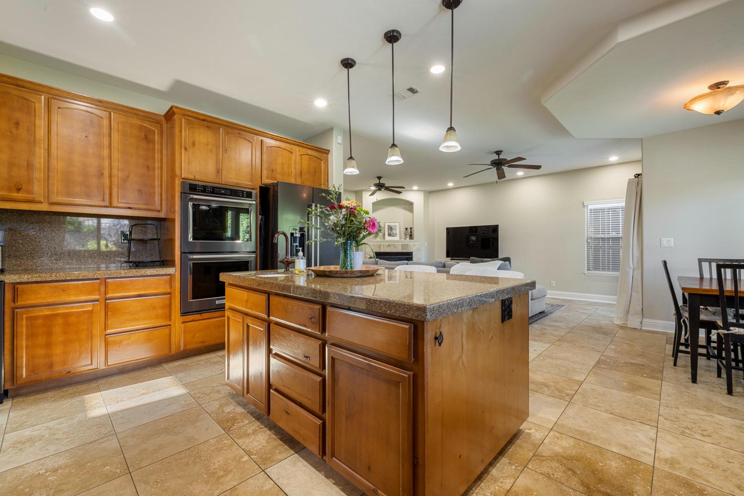 3213 Hillglen Ave, Modesto, CA 95355