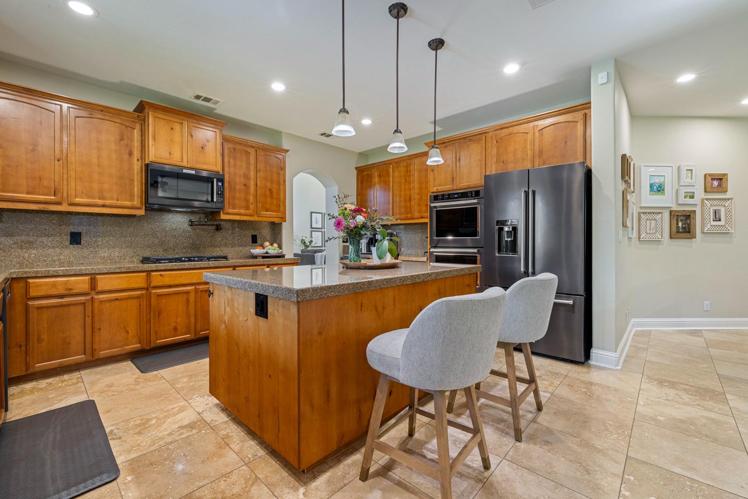 3213 Hillglen Ave, Modesto, CA 95355