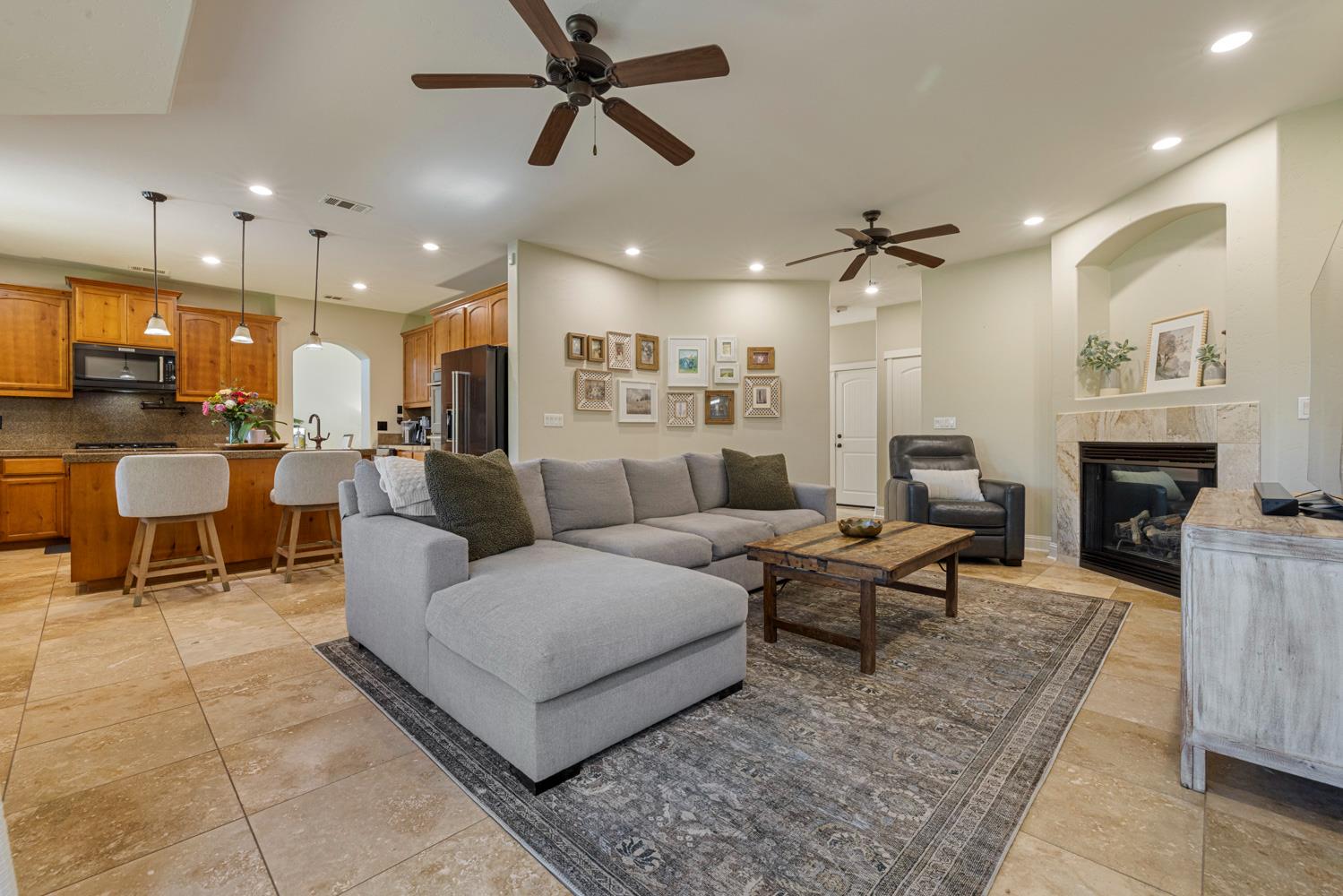 3213 Hillglen Ave, Modesto, CA 95355