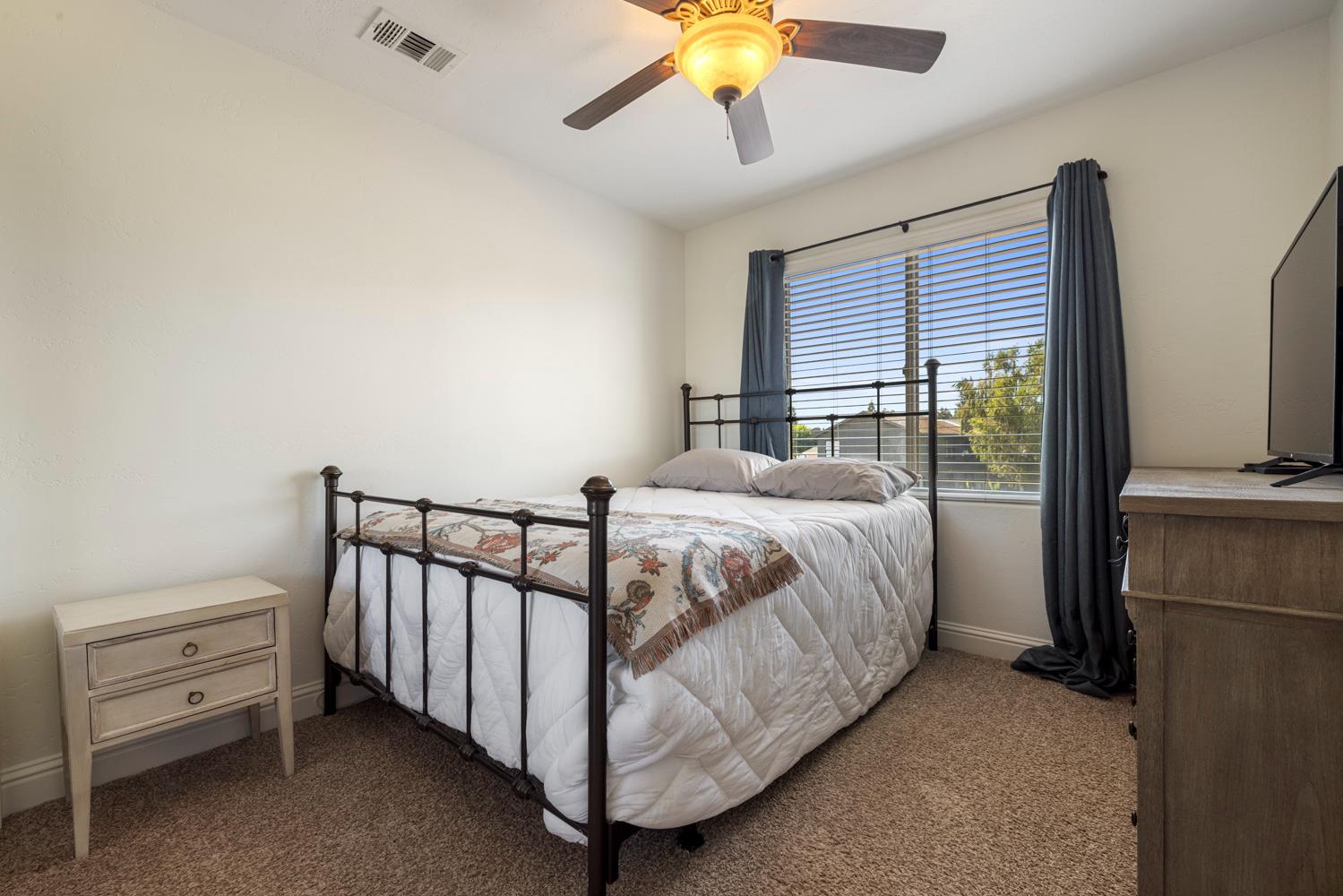 3213 Hillglen Ave, Modesto, CA 95355