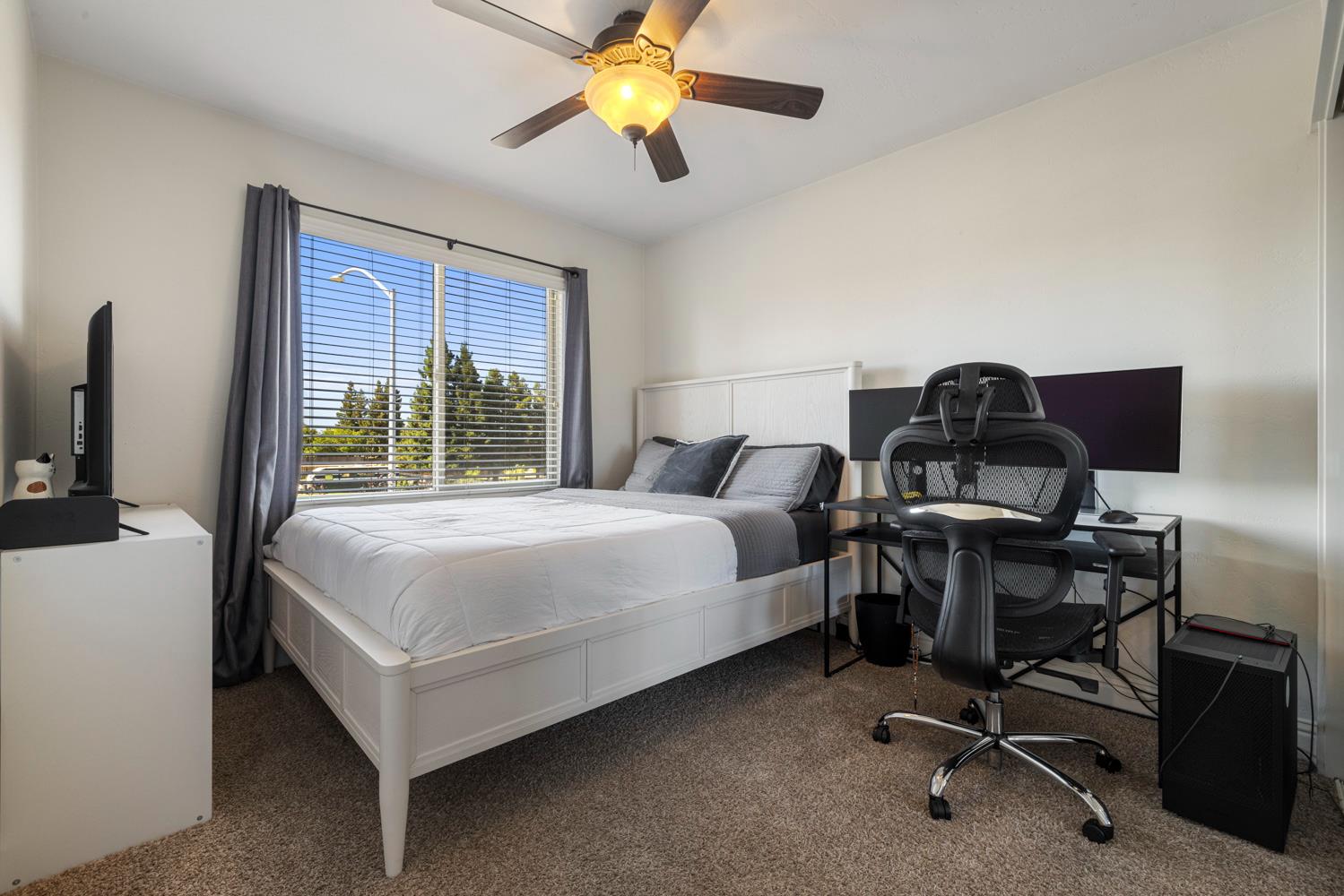 3213 Hillglen Ave, Modesto, CA 95355