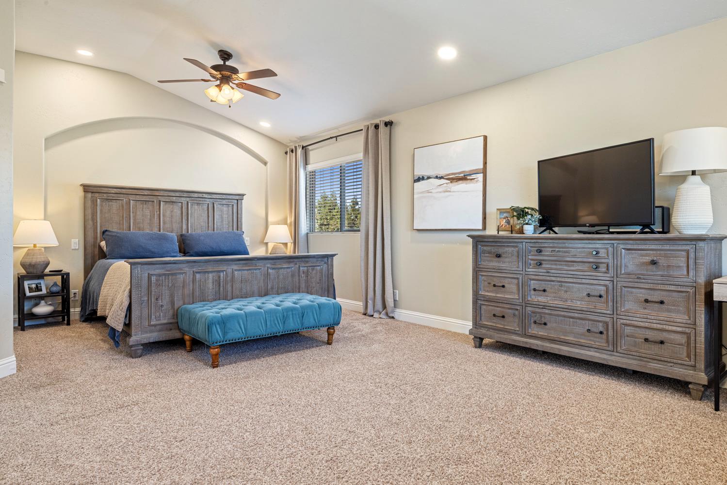3213 Hillglen Ave, Modesto, CA 95355
