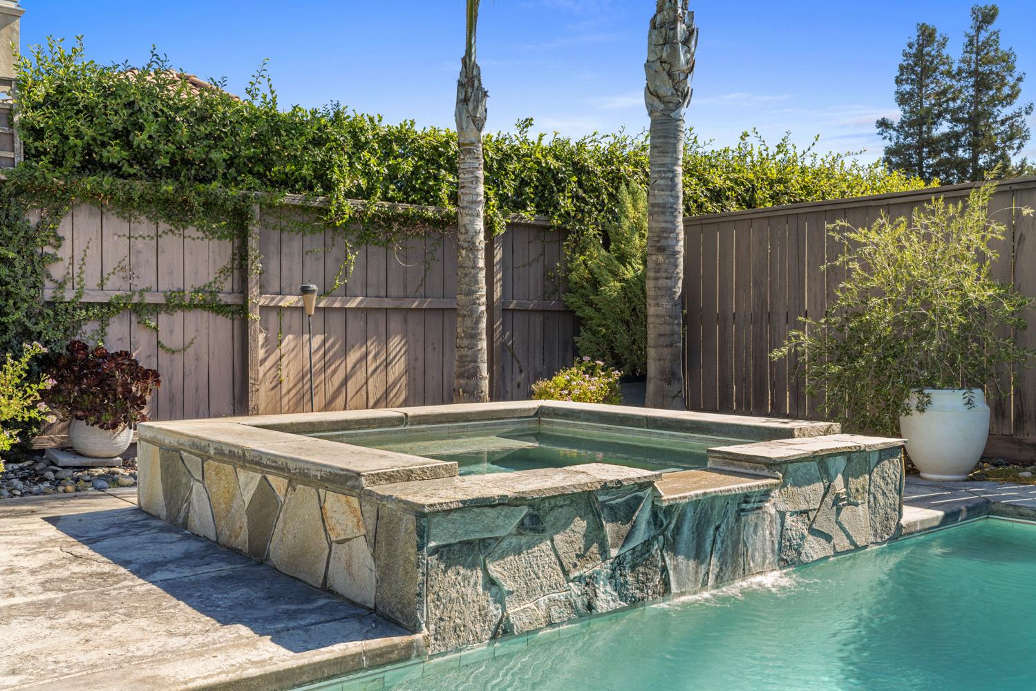 3213 Hillglen Ave, Modesto, CA 95355