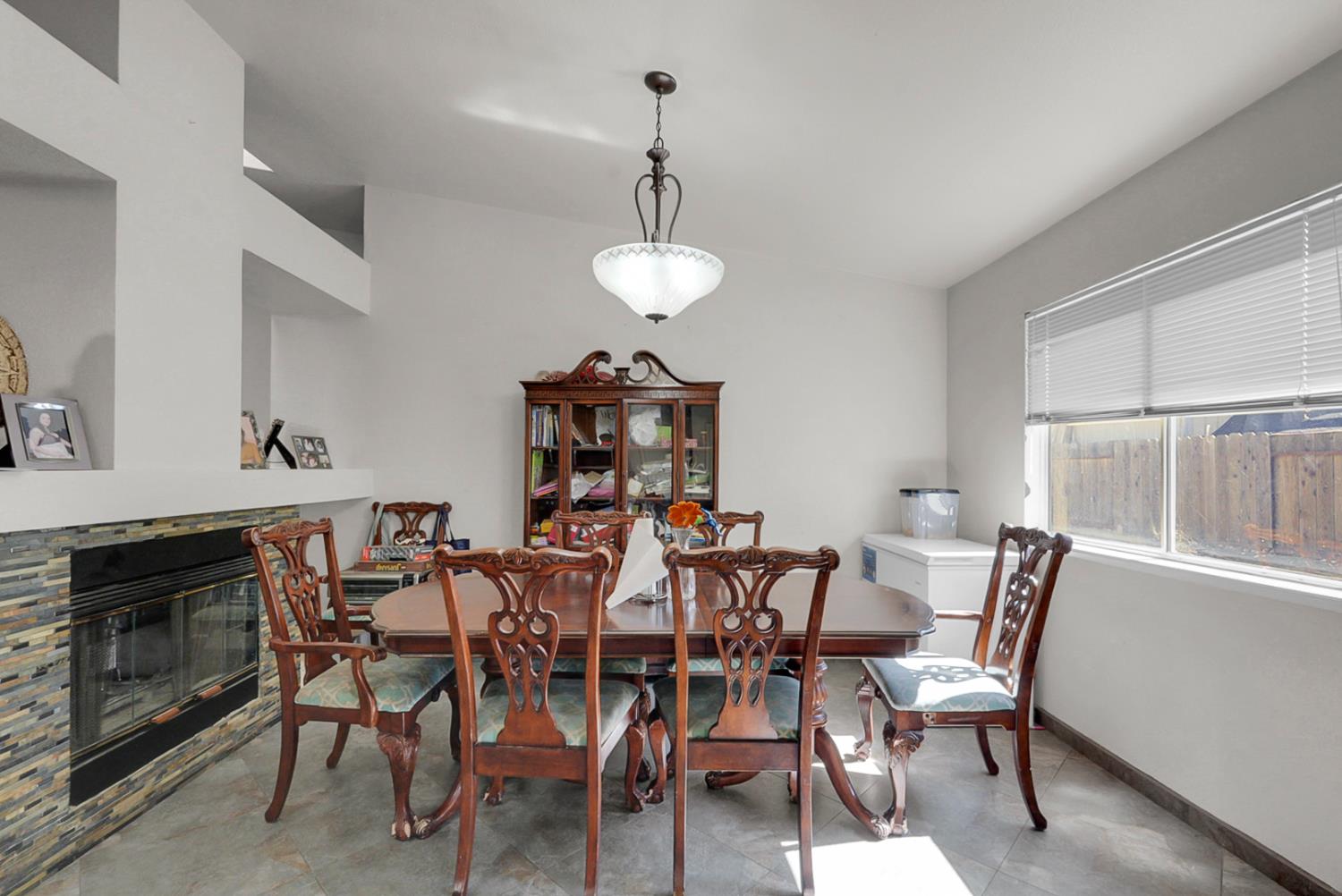 10141 Tracy Ln, Delhi, CA 95315