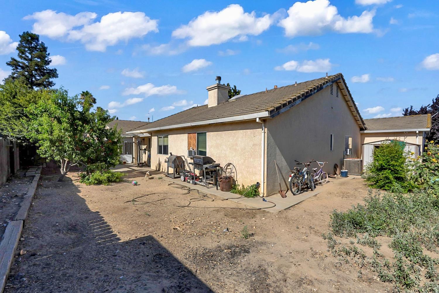 10141 Tracy Ln, Delhi, CA 95315