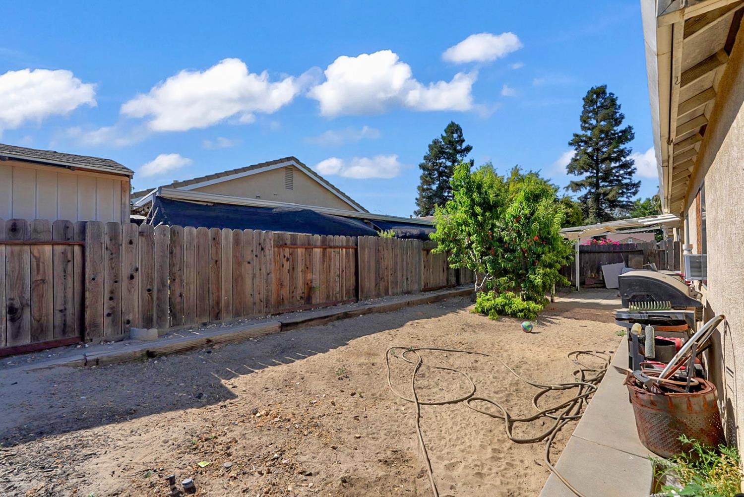 10141 Tracy Ln, Delhi, CA 95315