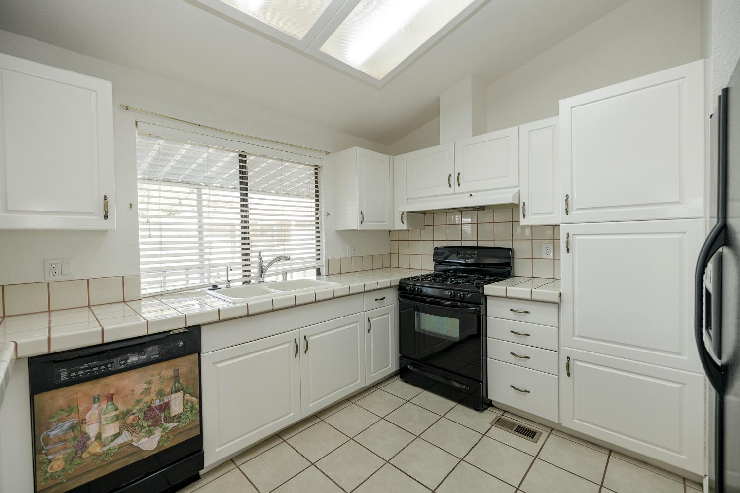 1500 Held #10, Modesto, CA 95355