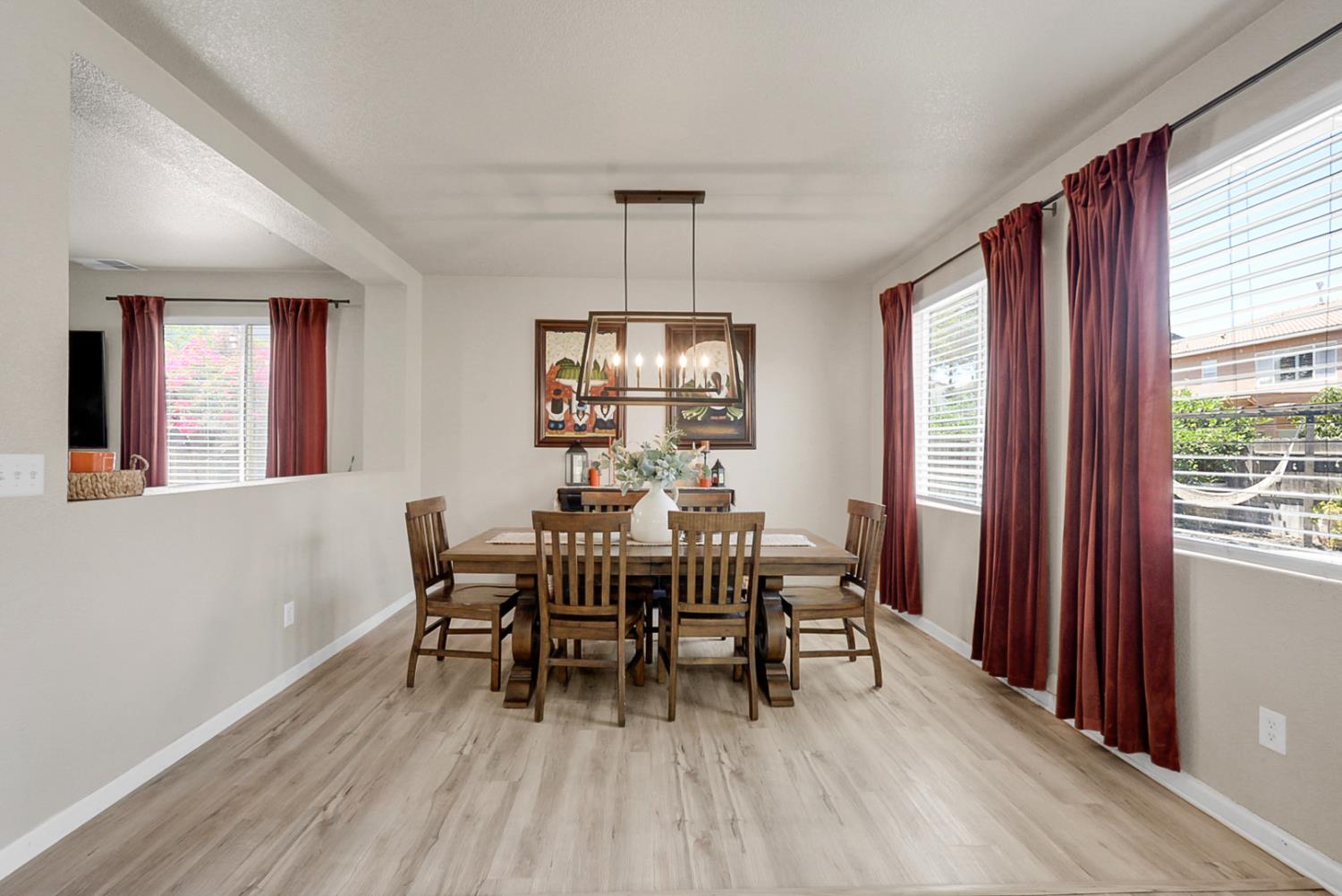 1443 Longhorn Ln, Patterson, CA 95363