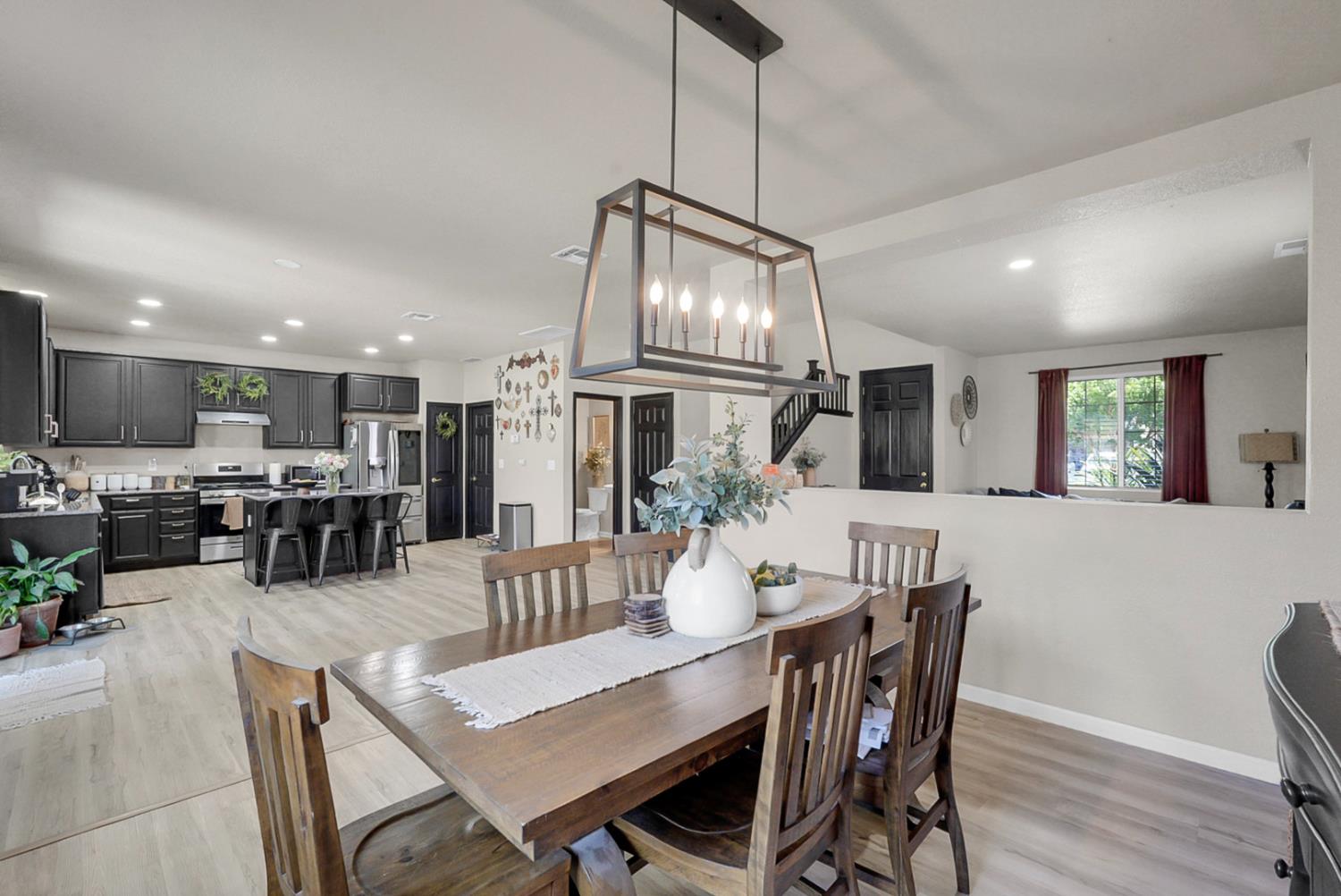 1443 Longhorn Ln, Patterson, CA 95363