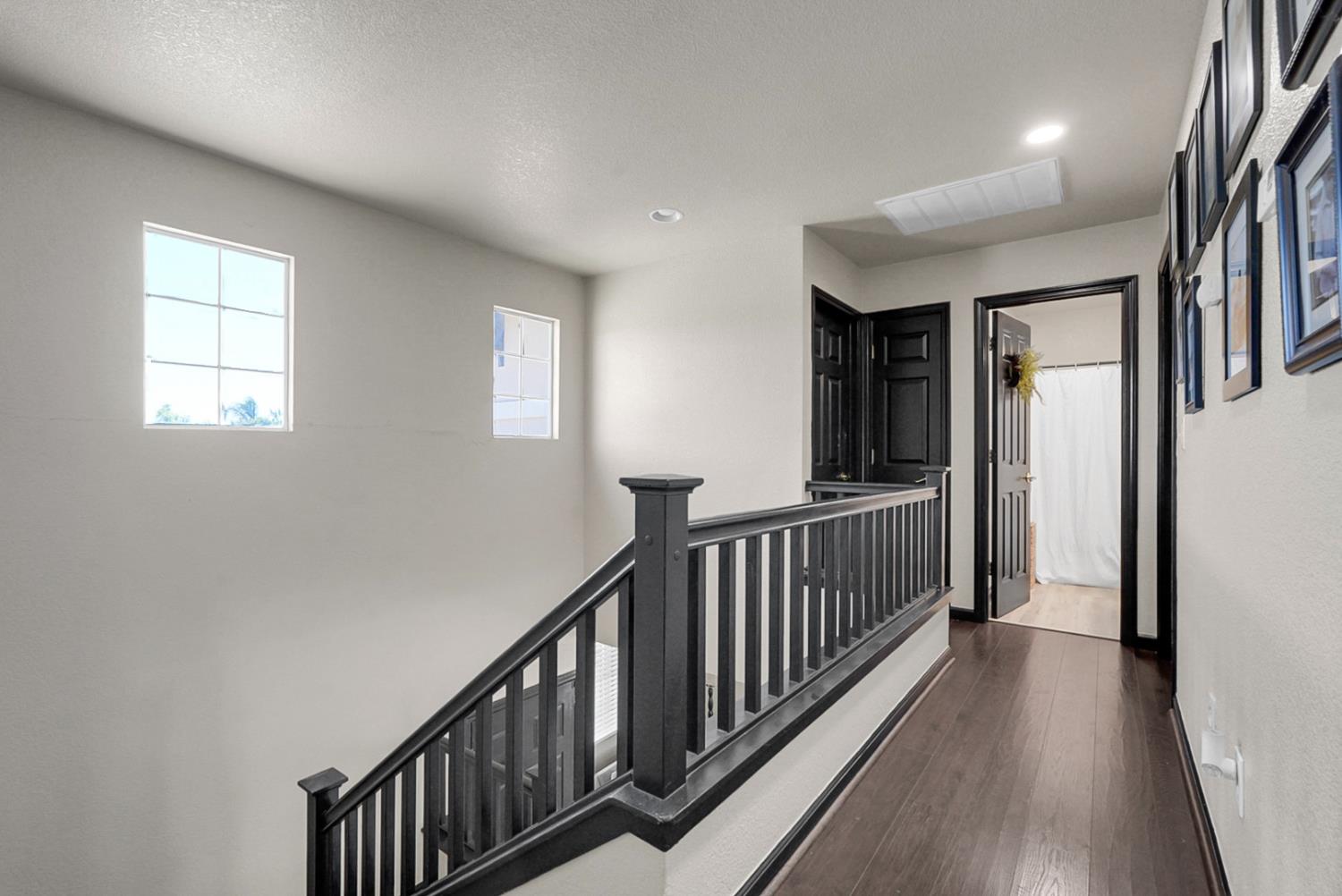 1443 Longhorn Ln, Patterson, CA 95363